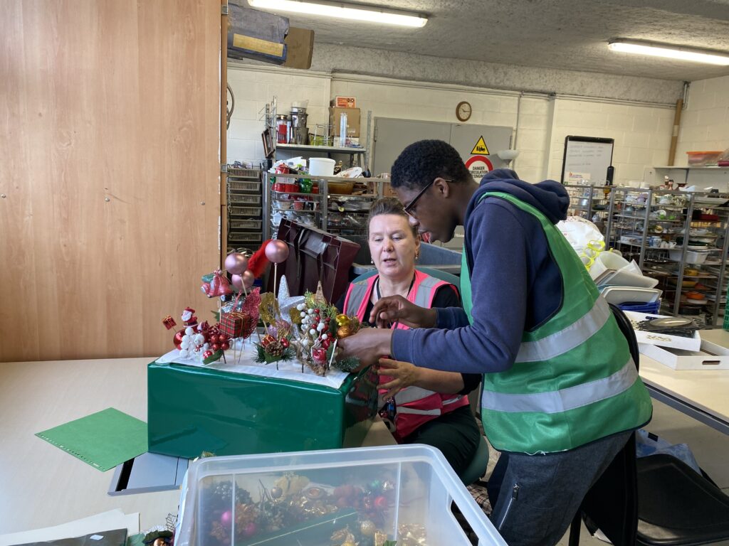 l’IME « Arc en Ciel » en partenariat avec la recyclerie des Portes de l’Essonne